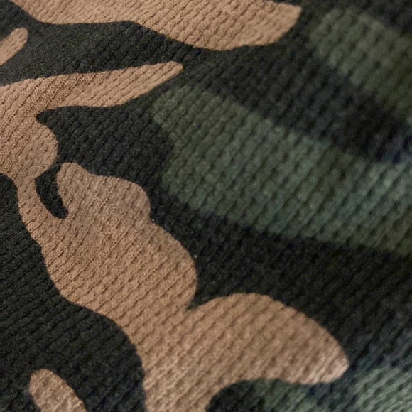 Long sleeve camo shirt - Picture 2 of 7